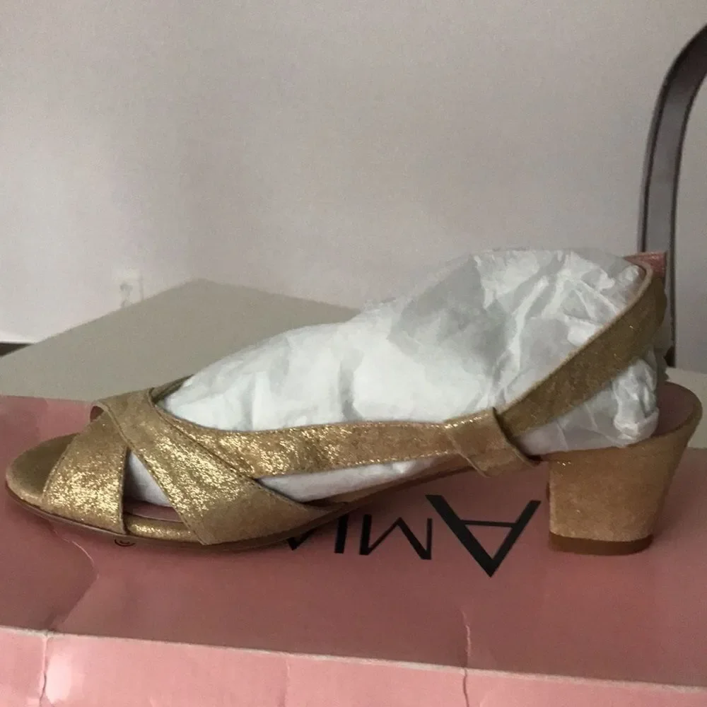 Amiana Formal Dress Golden Sandals size 4